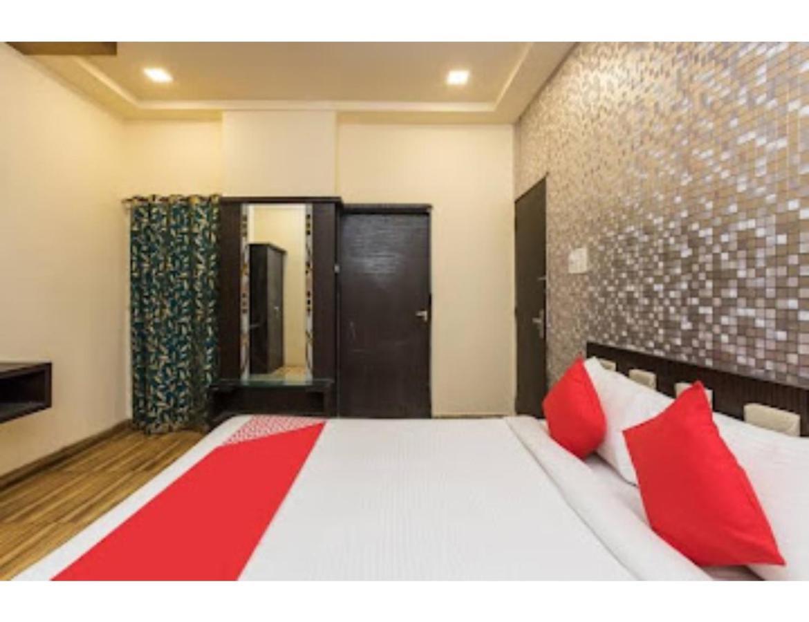 Hotel Shree Shyam Palace, Ujjain Buitenkant foto